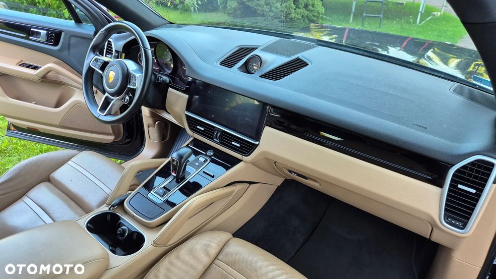 Porsche Cayenne Platinum Edition - 34