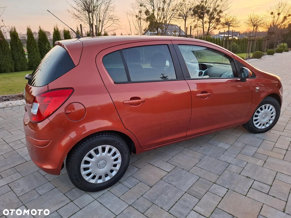 Opel Corsa 1.4 16V Satellite - 21