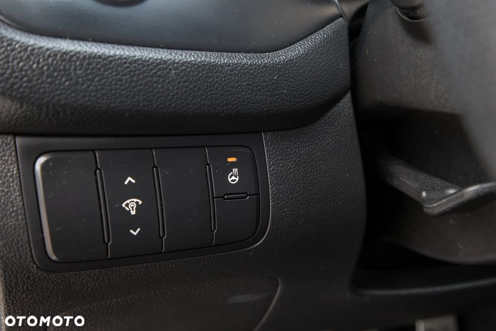 Kia Ceed 1.6 T-GDI GT - 38