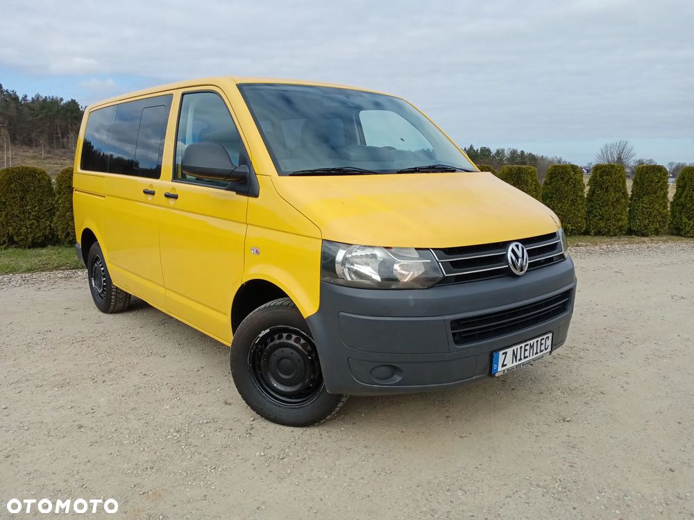 Volkswagen T5 LIFT 9 osobowy 2013r. 2.0 140 KM 6 bieg. serwis do końca doinwestowany klima  tempomat  vebasto isofix - 2