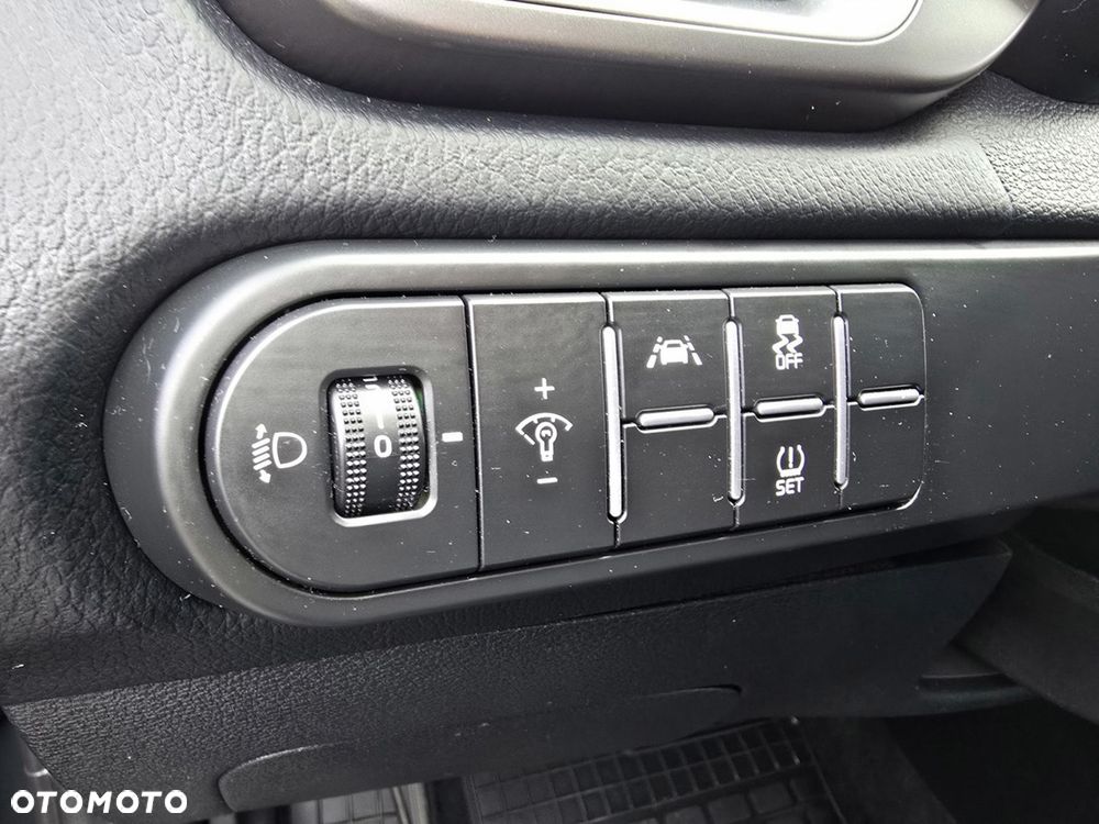 Kia XCeed - 14