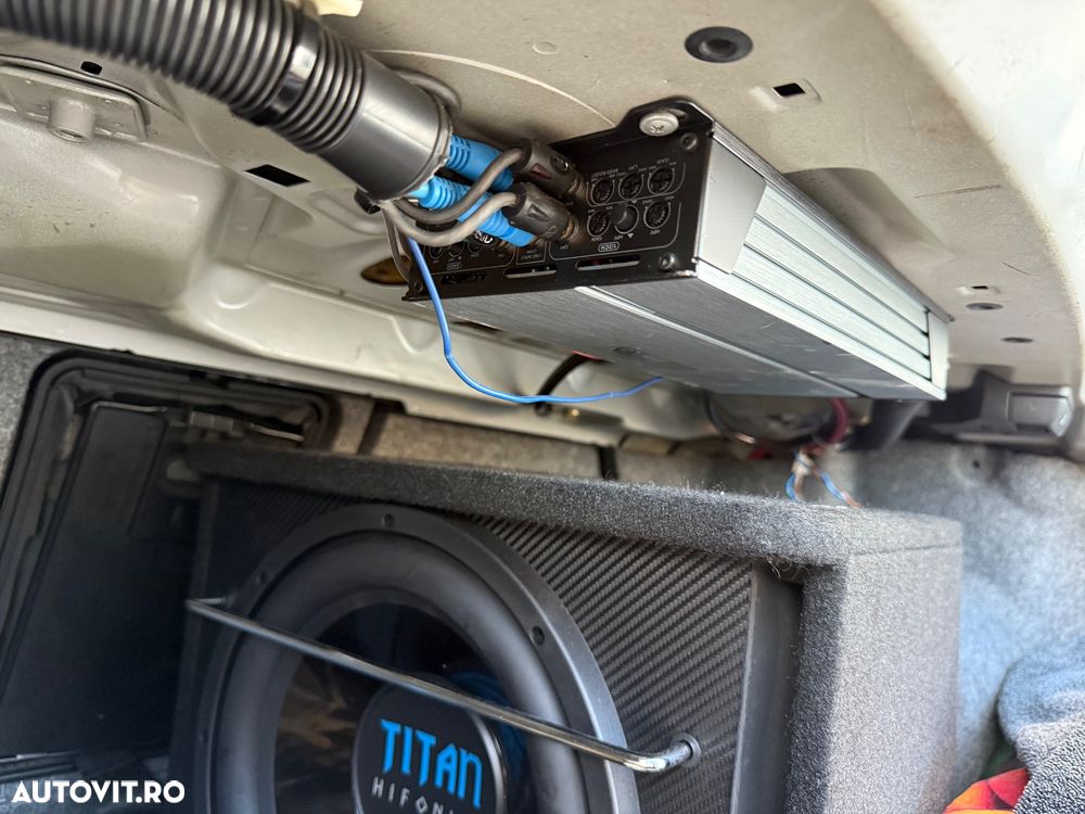 BMW Seria 3 320 Ci - 40