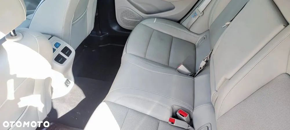 Opel Insignia Grand Sport 2.0 Diesel Exclusive - 4