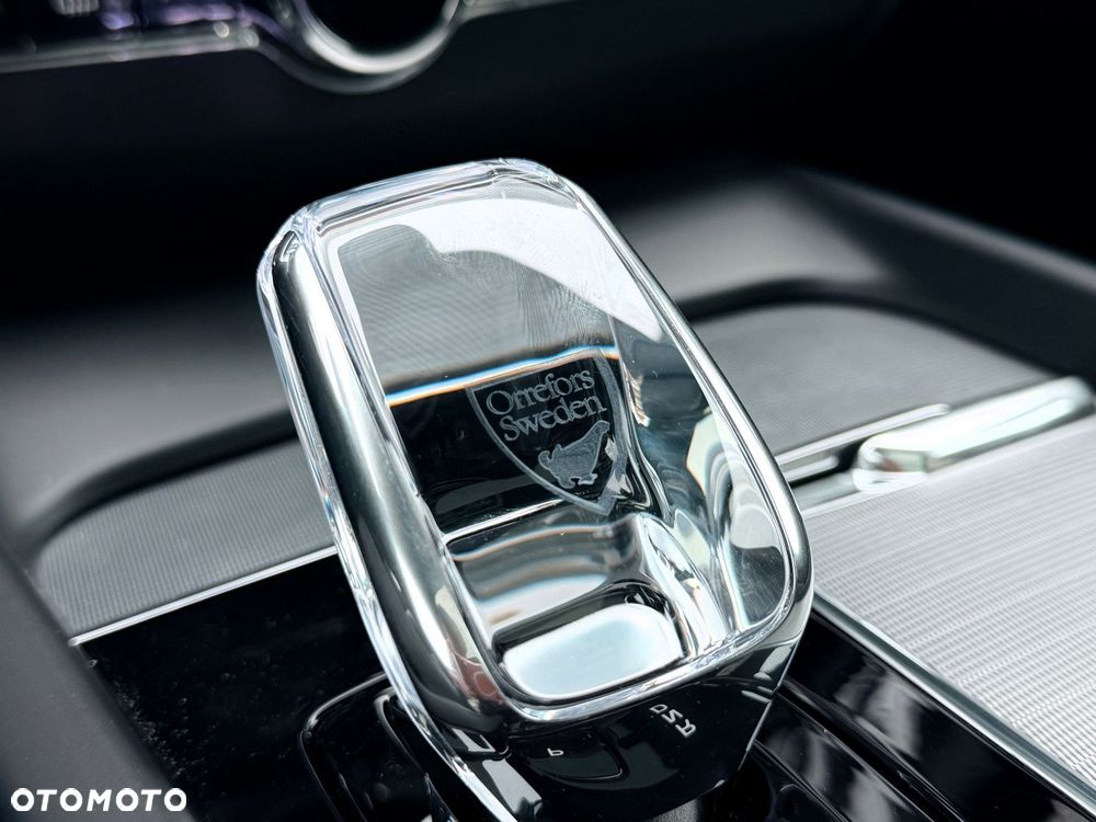 Volvo XC 60 - 25