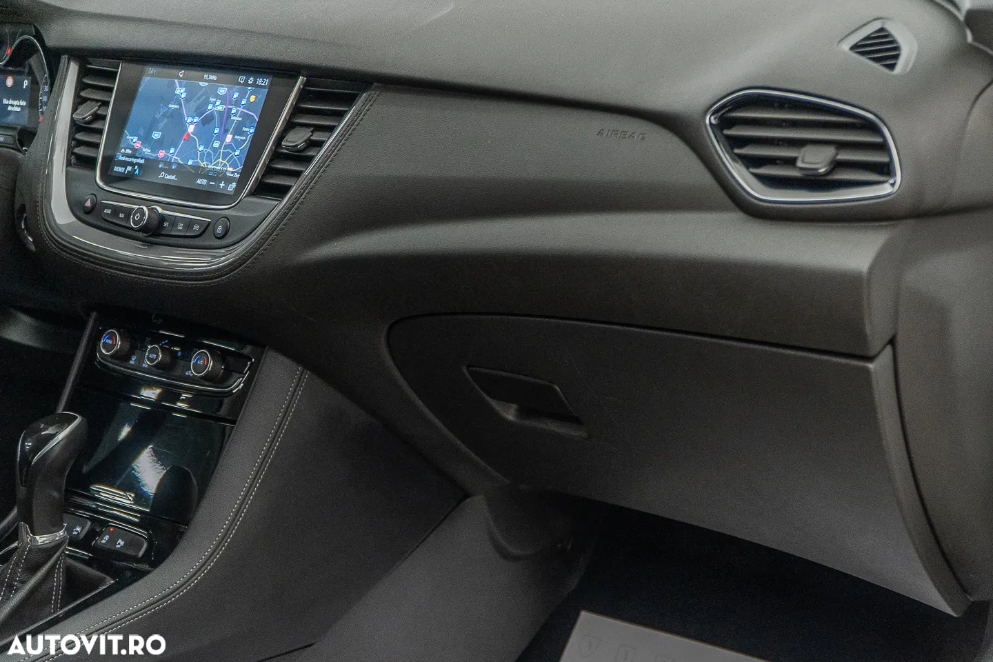 Opel Grandland X 1.2 Turbo START/STOP Innovation Aut. - 40