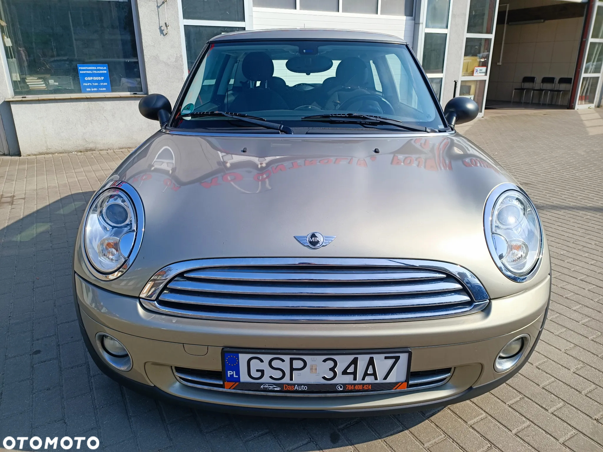 MINI ONE Standard - 11