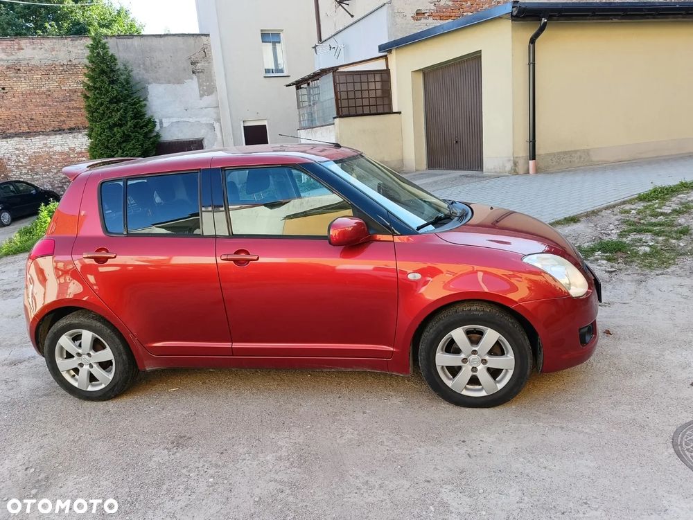 Suzuki Swift - 3