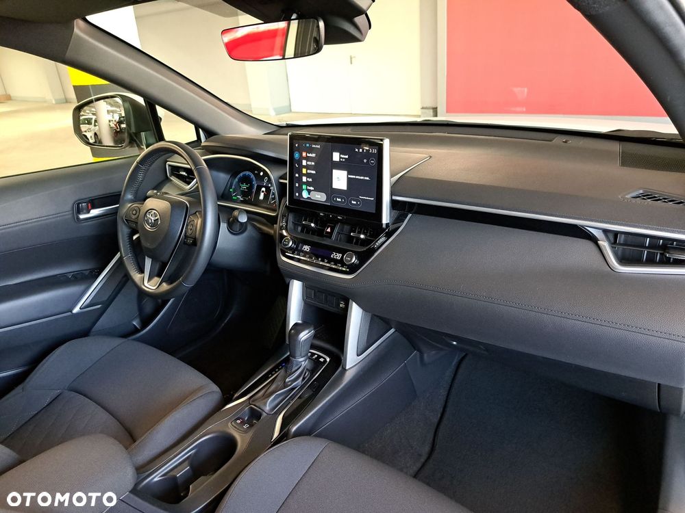 Toyota Corolla Cross - 17