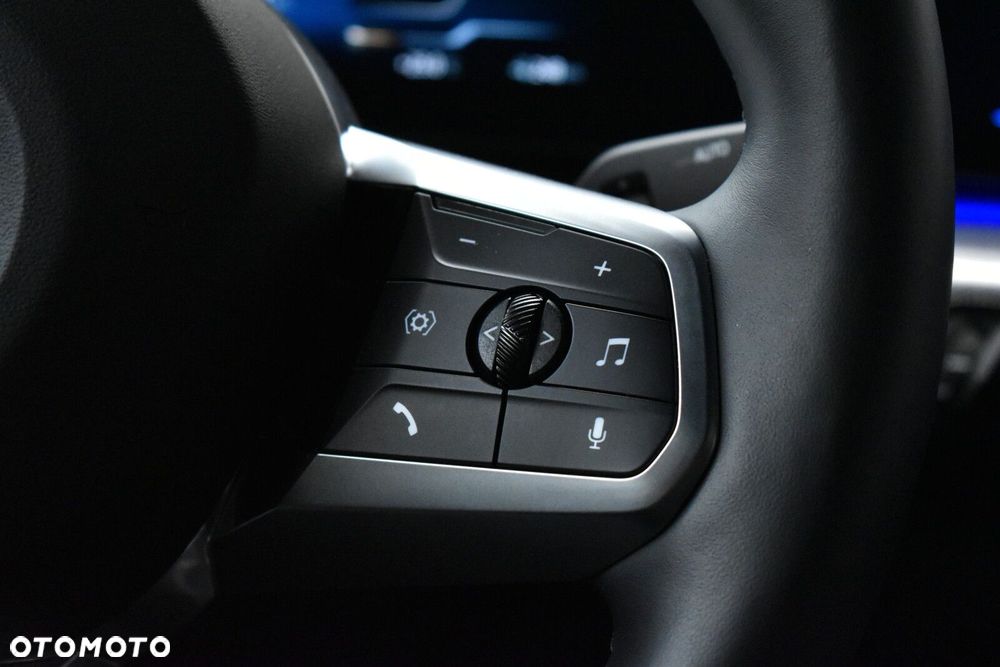 BMW iX2 xDrive30 66.5kWh M Sport - 16
