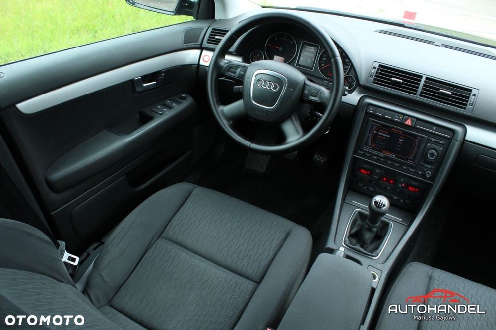 Audi A4 Avant - 9