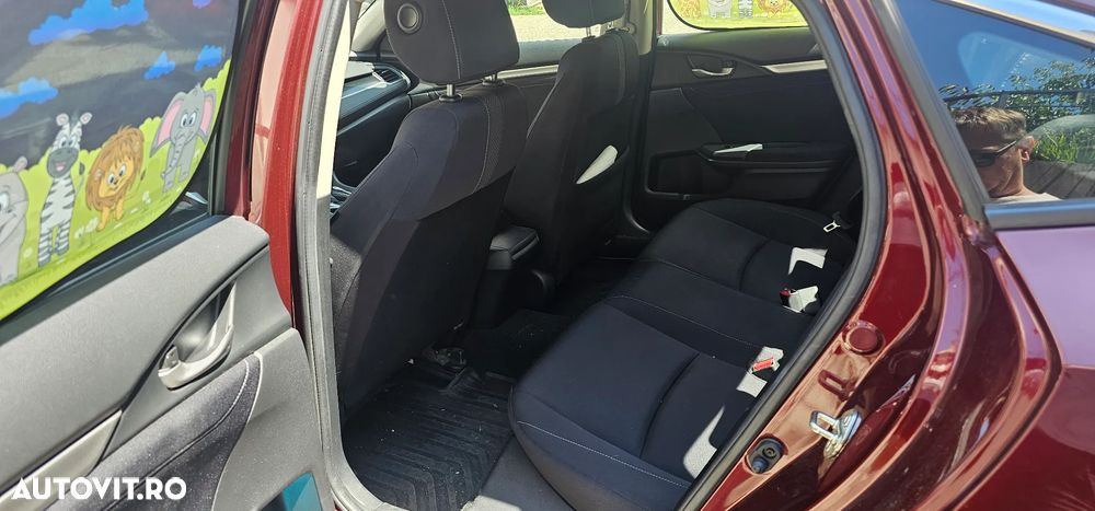 Honda Civic 1.5 VTEC Turbo CVT Elegance Navi - 9