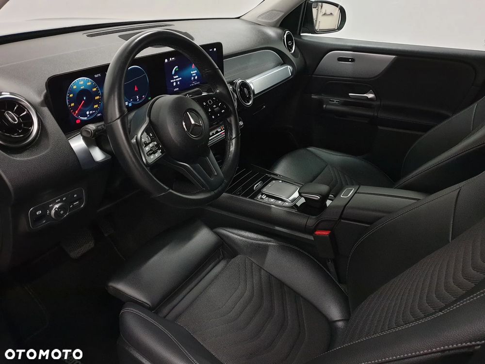 Mercedes-Benz GLB 200 d 4-Matic AMG Line 8G-DCT - 9