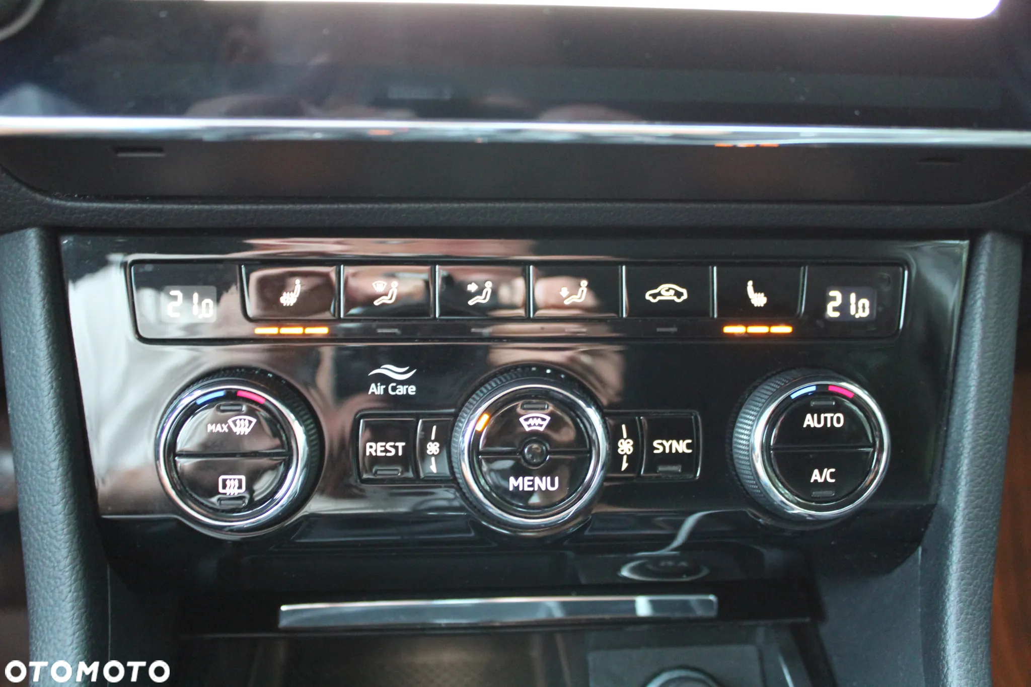 Skoda Superb 2.0 TDI Style - 8