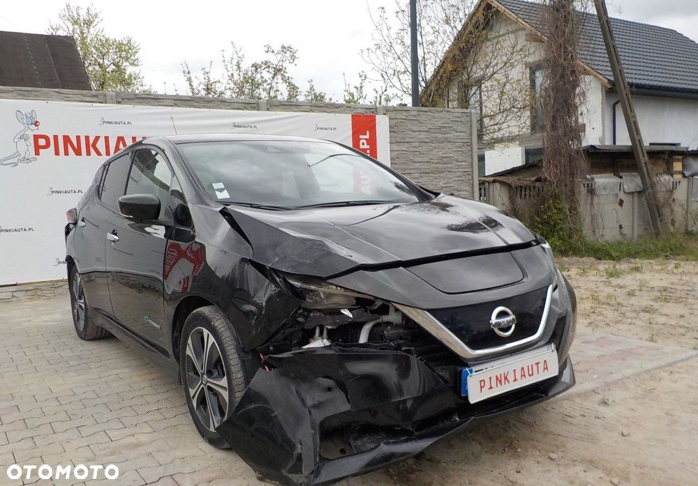 Nissan Leaf - 1