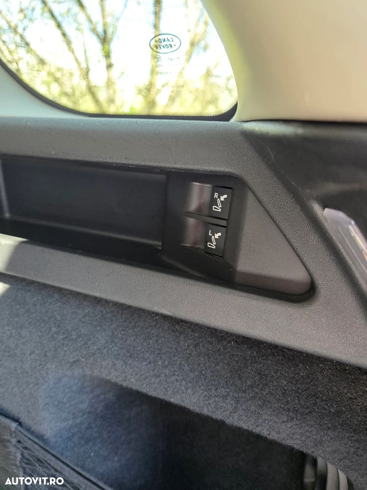 Land Rover Discovery Sport 2.0 l TD4 HSE Luxury Aut. - 11