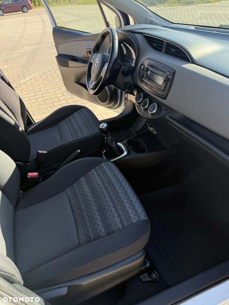 Toyota Yaris 1.33 Premium - 19