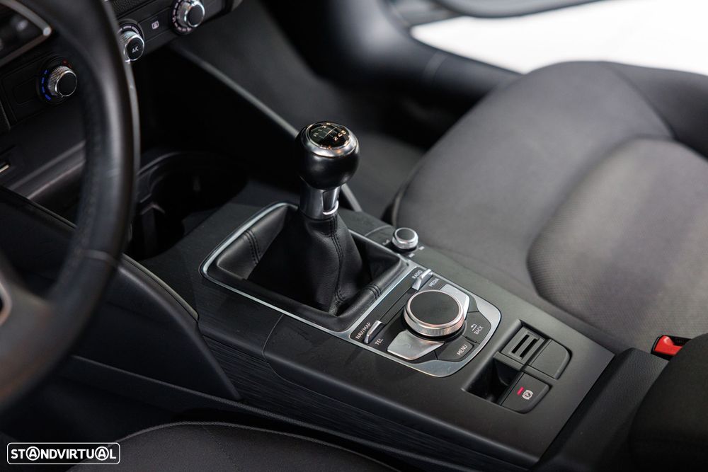 Audi A3 Limousine 30 TDI - 9