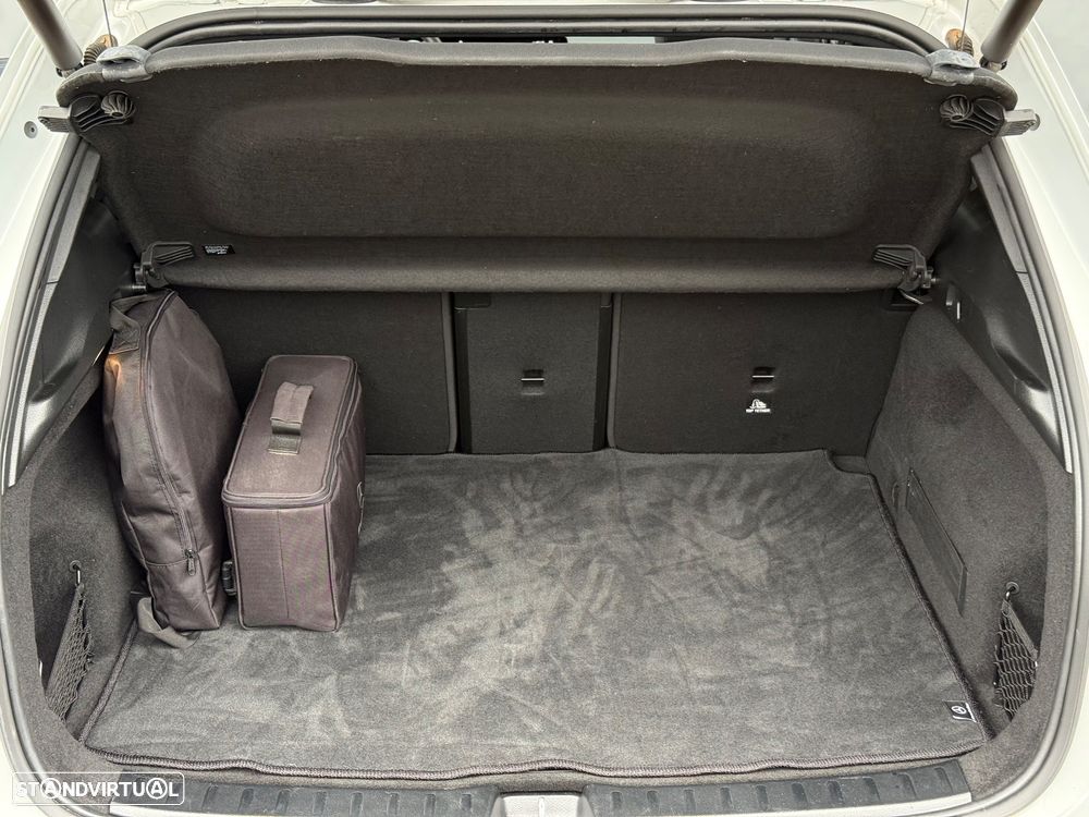 Mercedes-Benz EQA 300 4Matic - 34