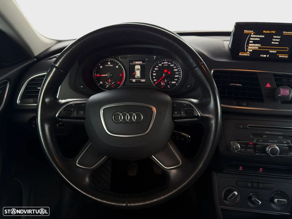 Audi Q3 2.0 TDI Design - 12