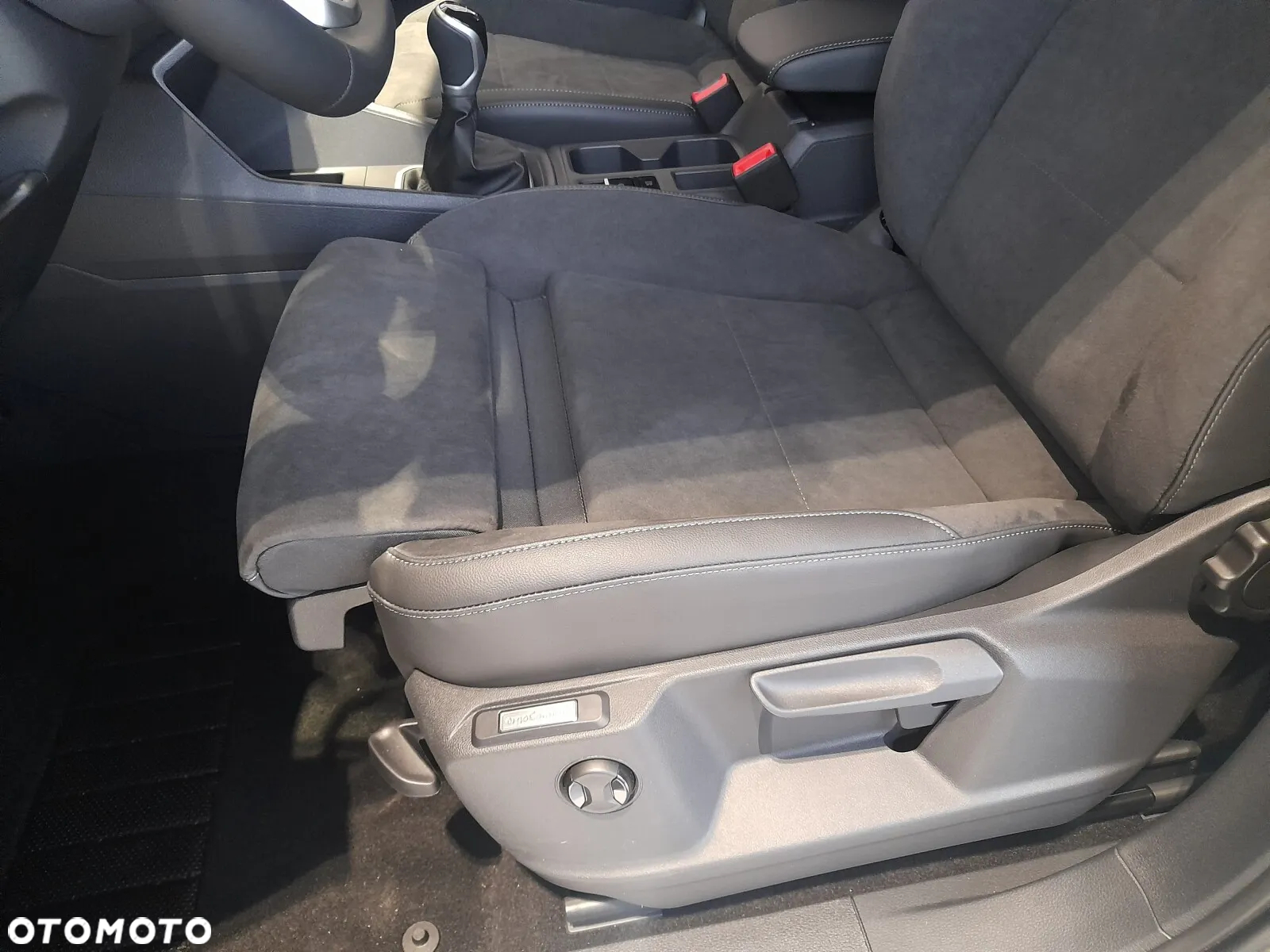 Volkswagen Caddy 2.0 TDI Style DSG - 12