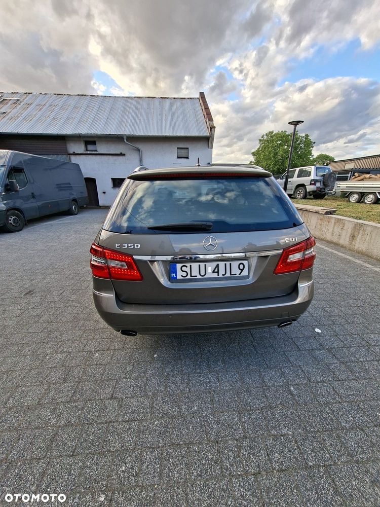 Mercedes-Benz Klasa E 350 CDI BlueEff Avantgarde - 3