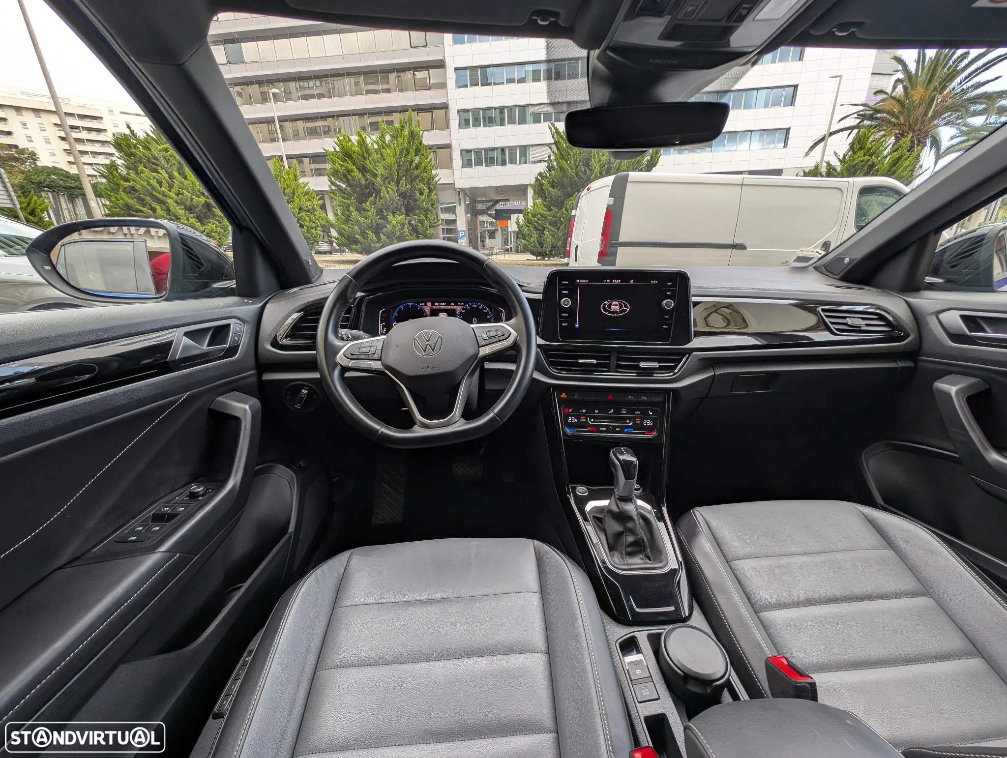 VW T-Roc 1.5 TSI Style DSG - 11
