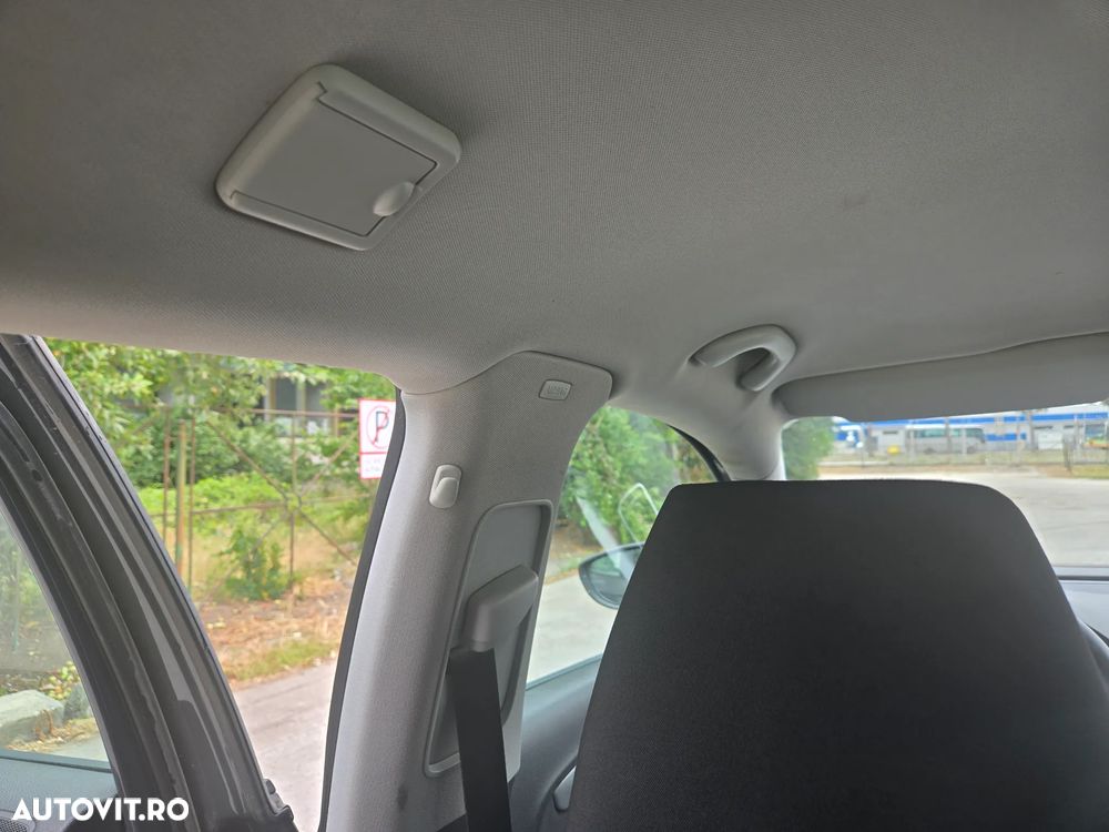VOLKSWAGEN Passat 2011 — imagine 8