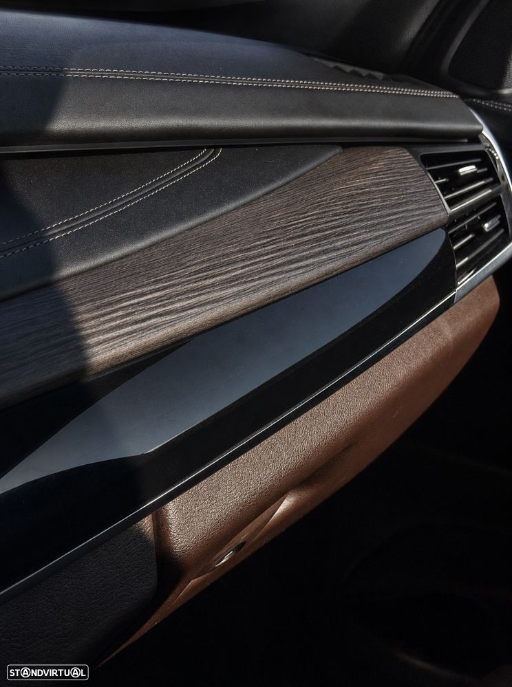 BMW X5 — fotografia 14