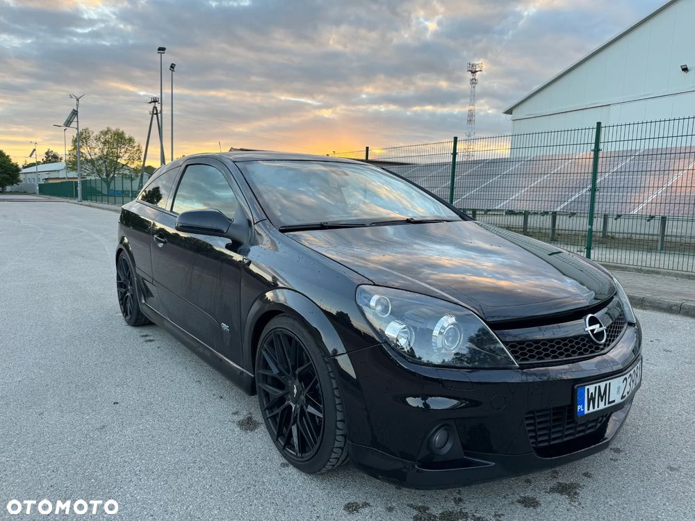 Opel Astra 1.9 CDTI DPF Sport - 1