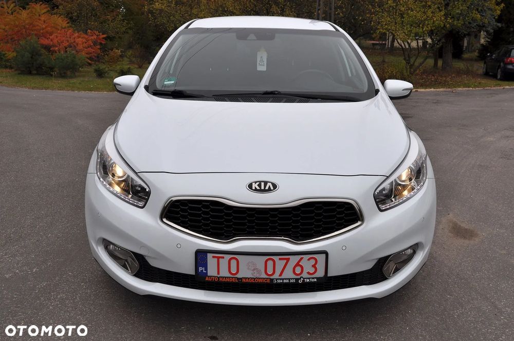 Kia Ceed 1.6 GDI XL DCT - 12