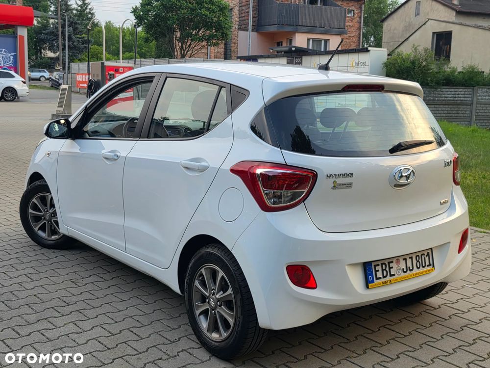Hyundai i10 1.2 Fifa World Cup Edition - 3