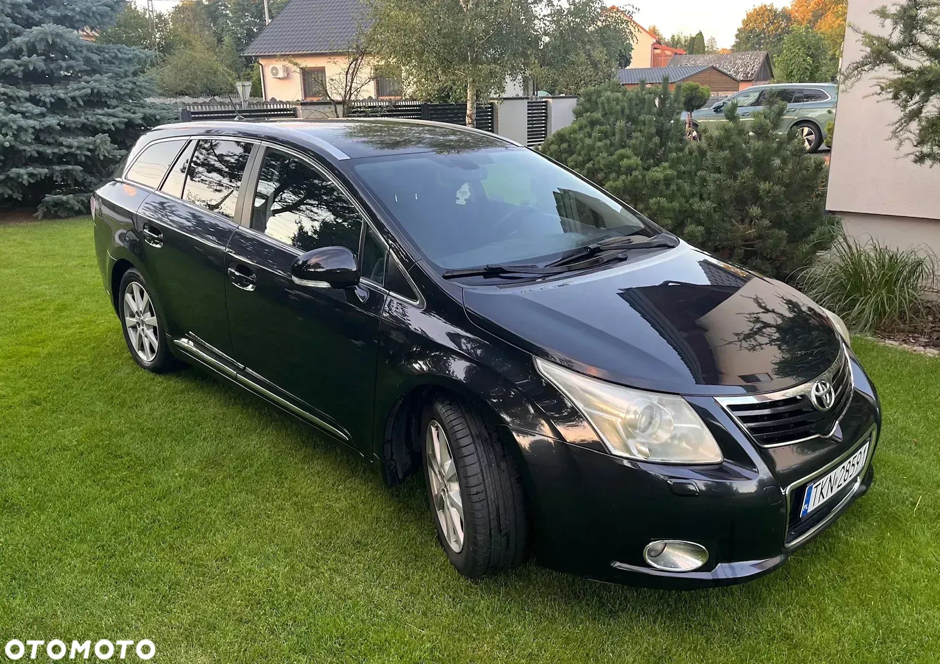 Toyota Avensis 2.0 D-4D 2010 - 1