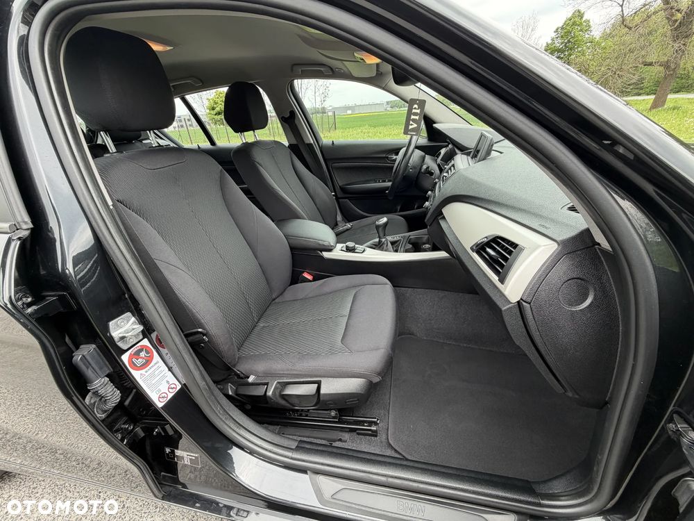 BMW Seria 1 116i - 10