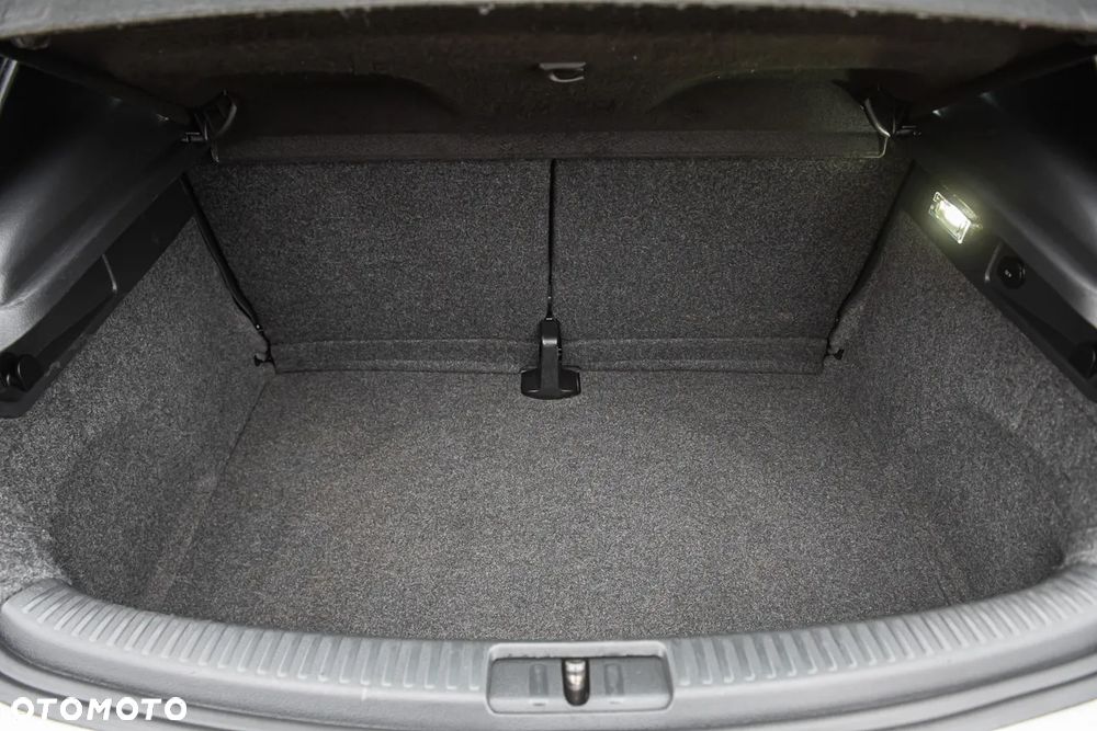 Volkswagen Scirocco 1.4 TSI R-Style DSG - 23