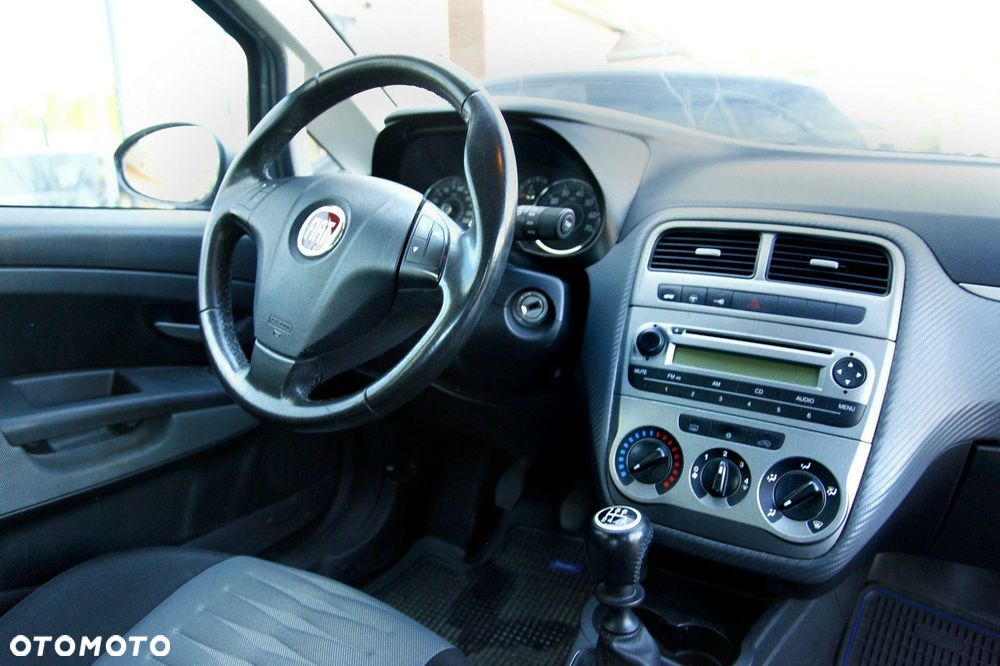 Fiat Punto 1.4 Young - 14