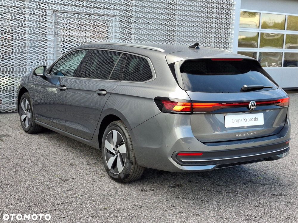 Volkswagen Passat - 7
