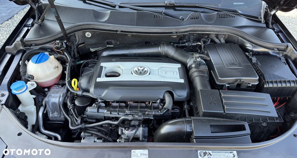 Volkswagen Passat - 35