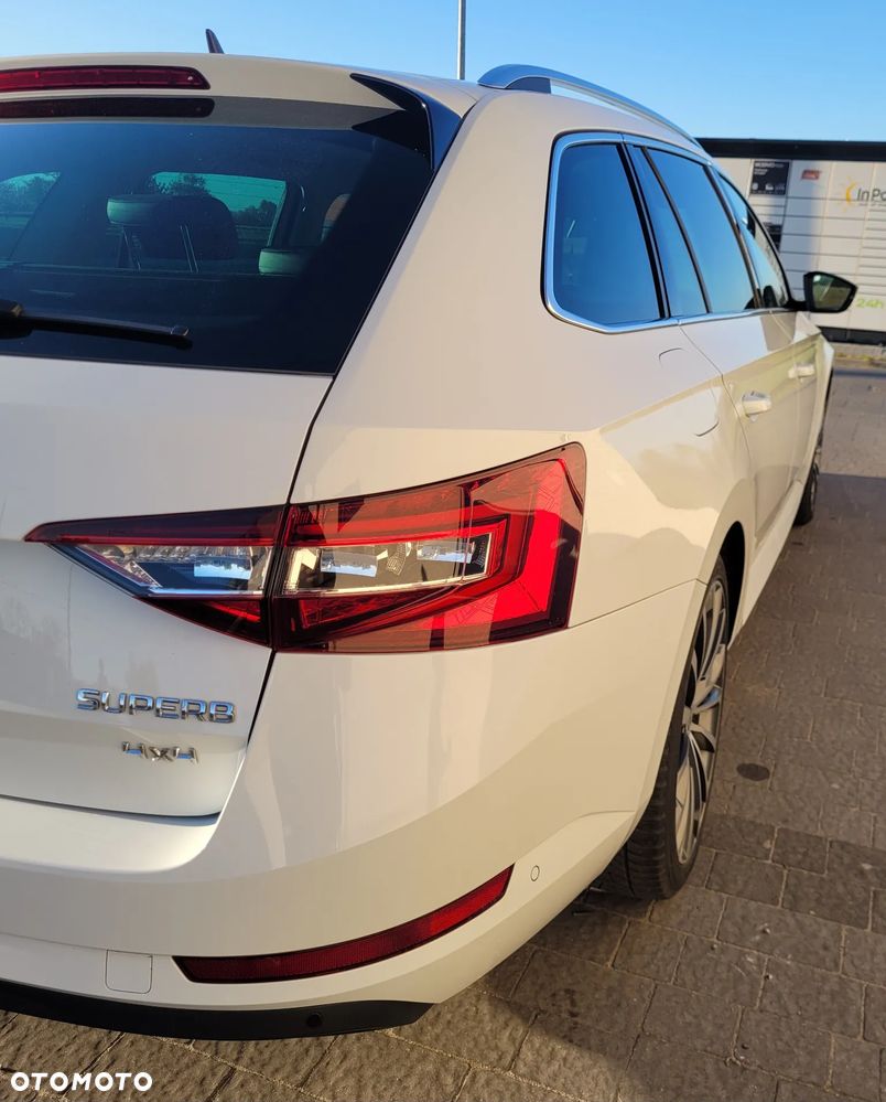 Skoda Superb 2.0 TDI 4x4 DSG L&K - 16