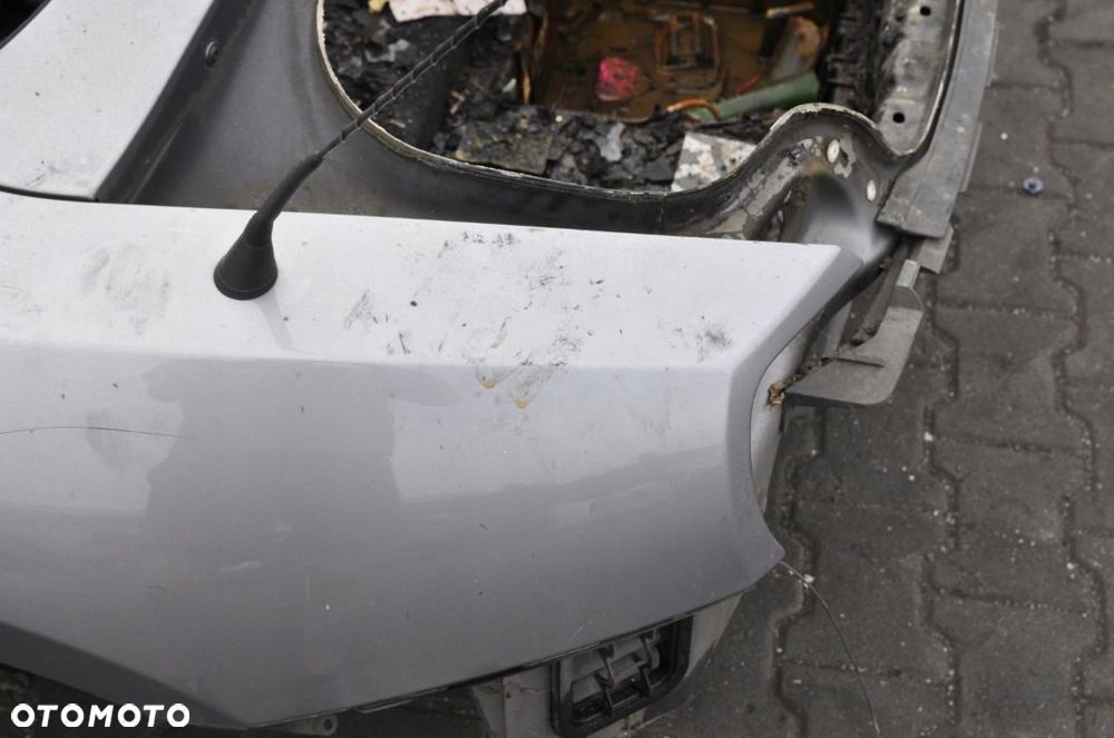 BMW Z4 E85 CABRIO BŁOTNIK PAS WANNA CAŁY TYŁ DUPA - 13