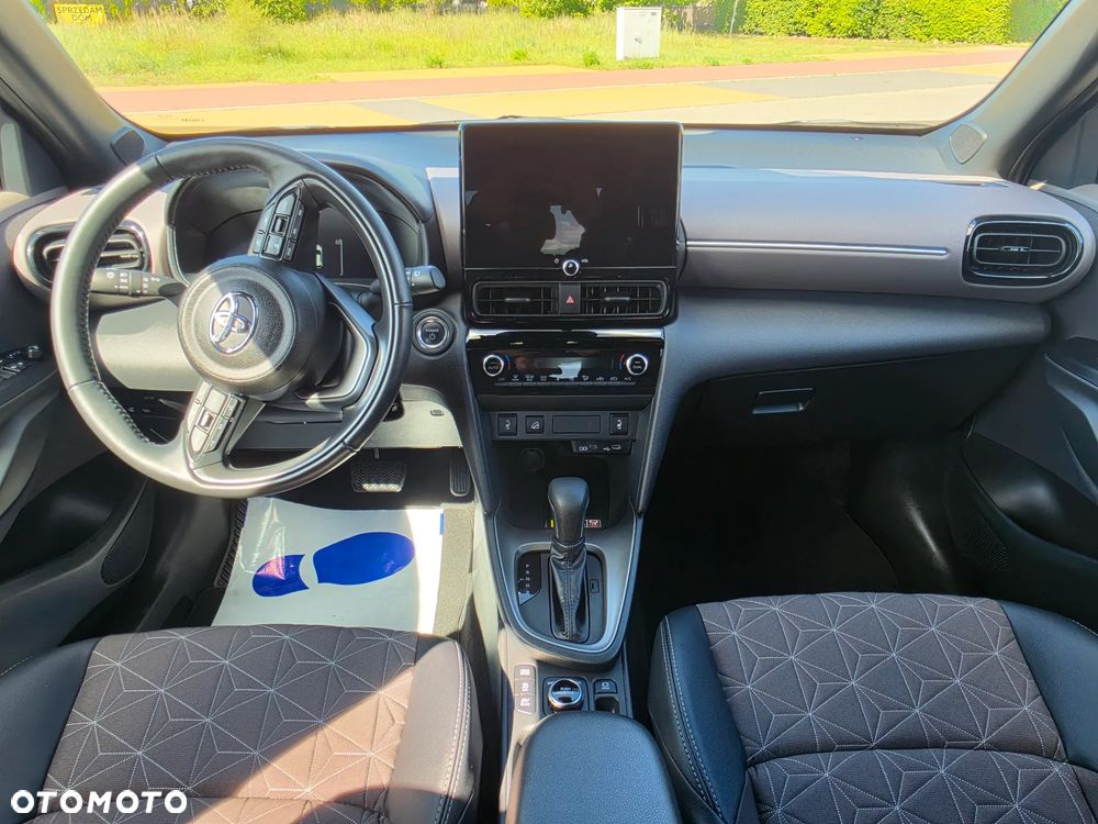 Toyota Yaris Cross 130 1.5 VVT-i AWD-i Premiere Edition - 16