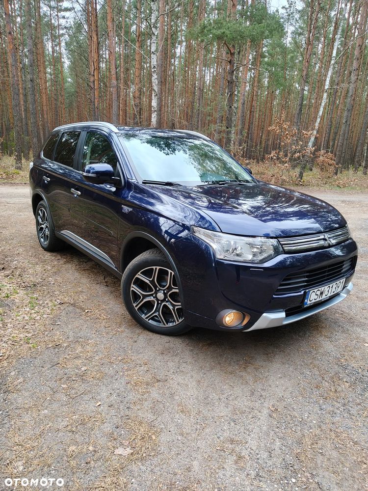 Mitsubishi Outlander - 14