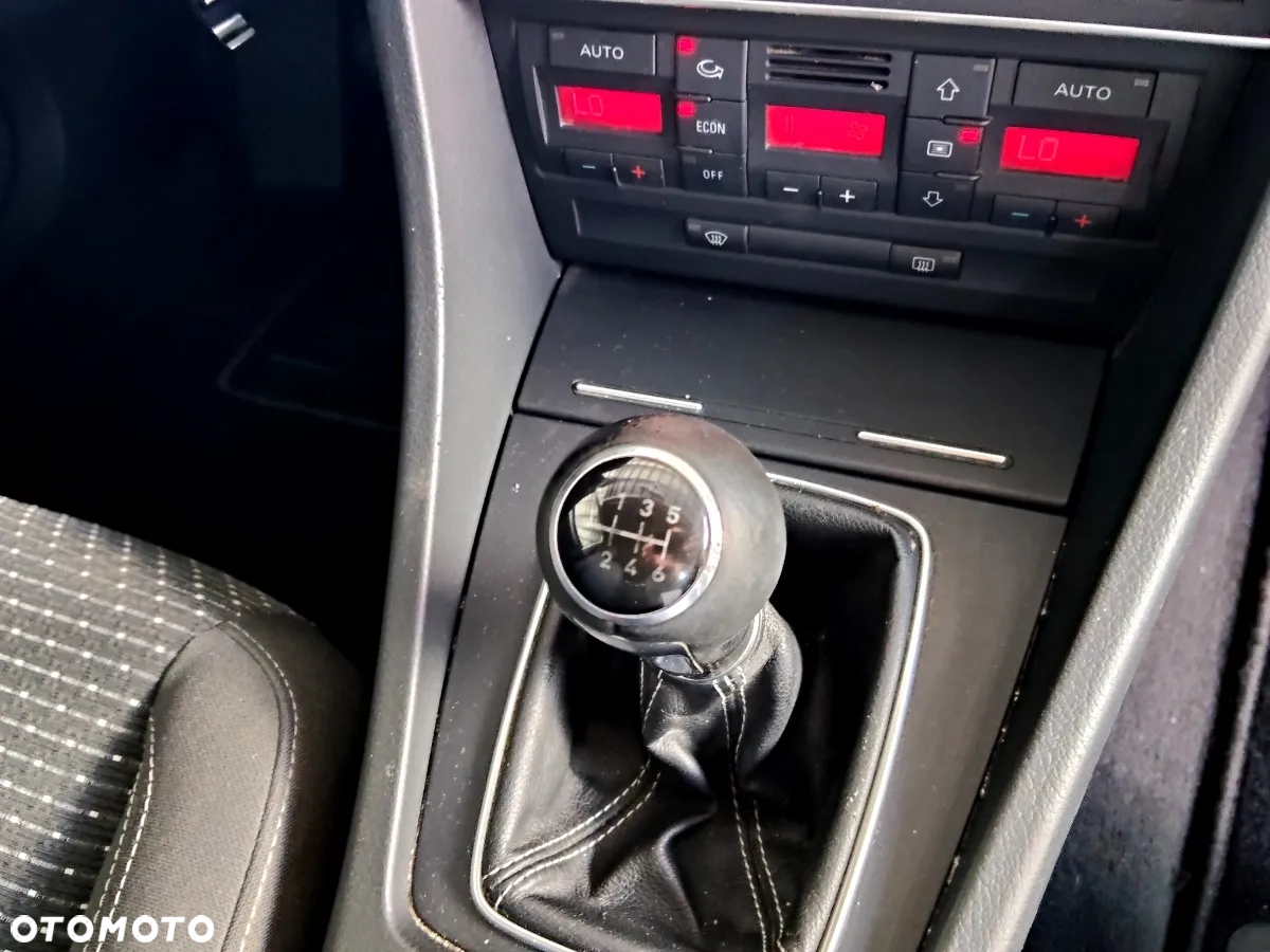 Seat Exeo 2.0 TDI DPF Style - 10