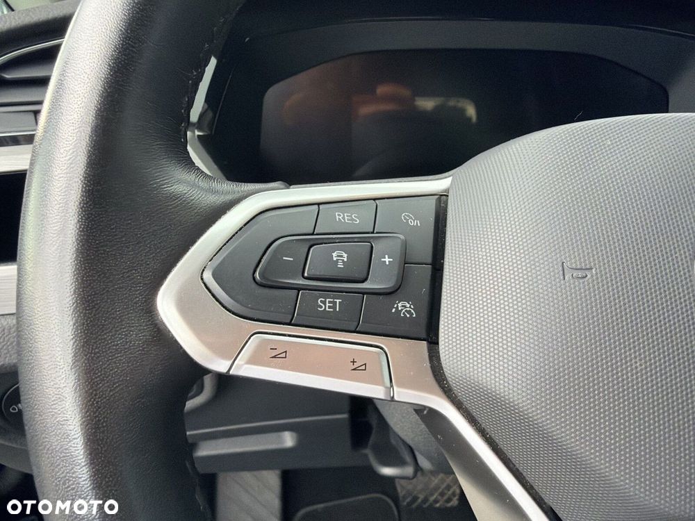 Volkswagen Touran 2.0 TDI BMT Comfortline DSG - 23
