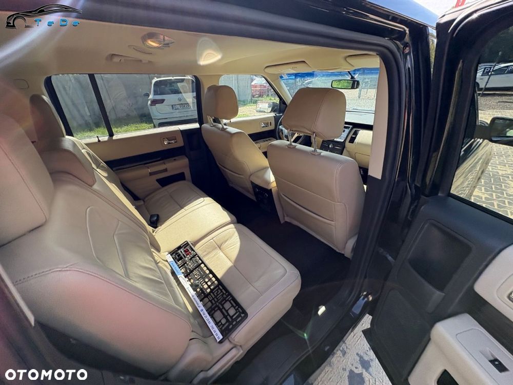 Ford Flex - 30