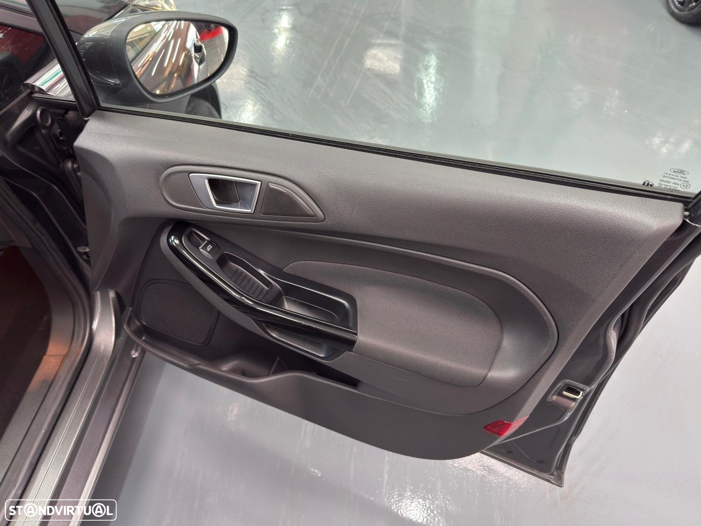 Ford Fiesta 1.0 T EcoBoost Titanium PowerShift - 22