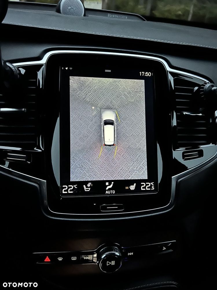 Volvo XC 90 - 30