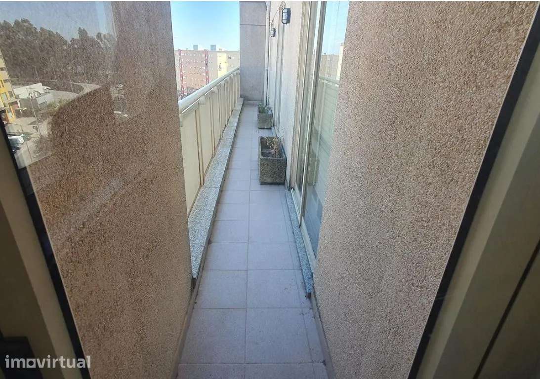 Apartamento T3 usado em Vilar de Andorinho - Grande imagem: 5/9