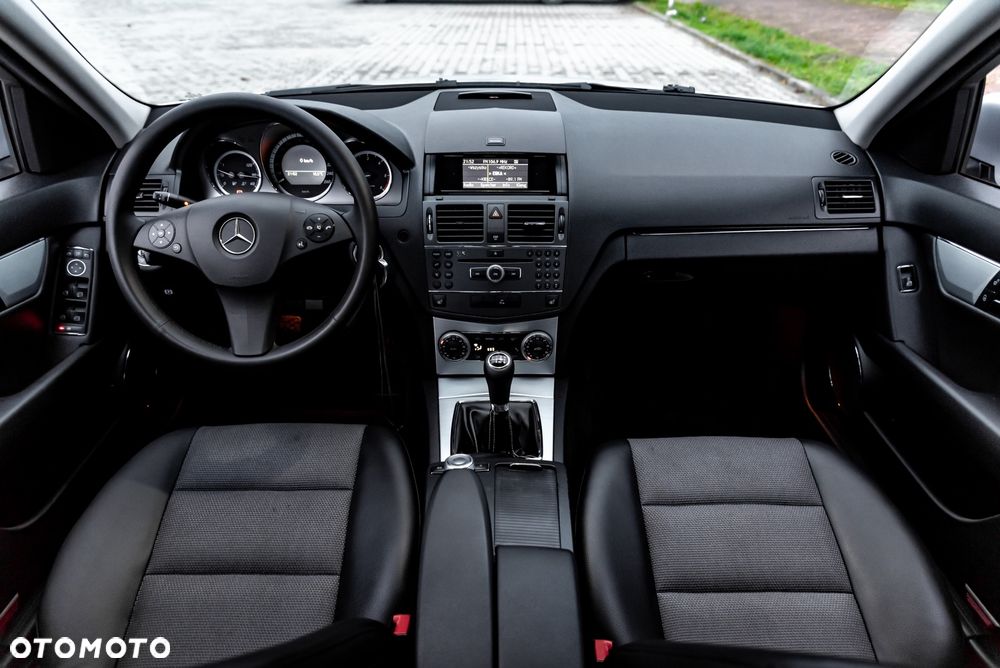 Mercedes-Benz Klasa C 200 CDI Avantgarde - 28