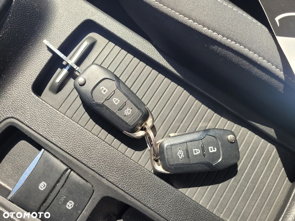 Ford Focus - 22