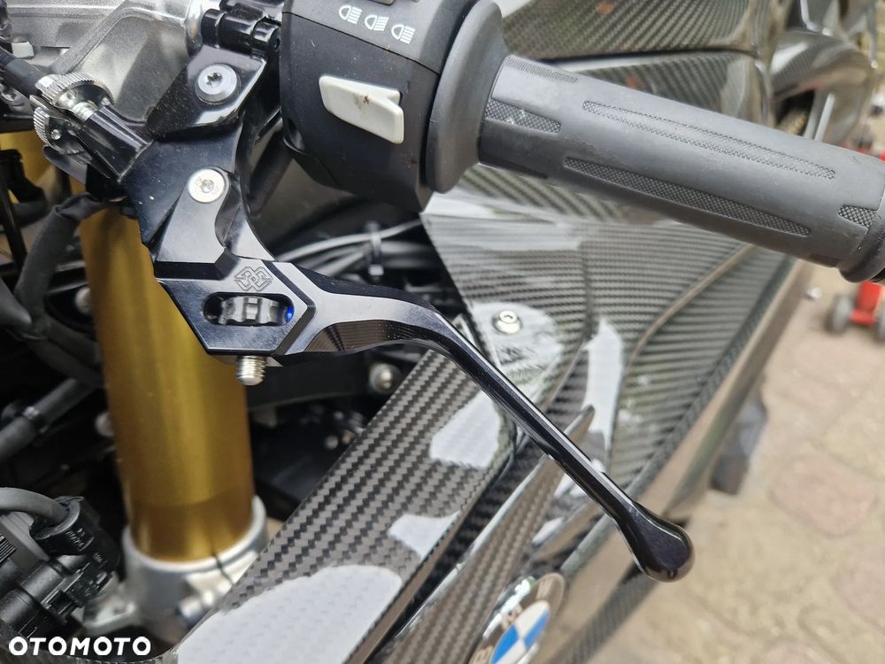 BMW S - 10